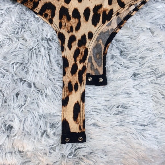 Fab and Fierce Long Sleeve Leopard Bodysuit - Picture 9 of 10